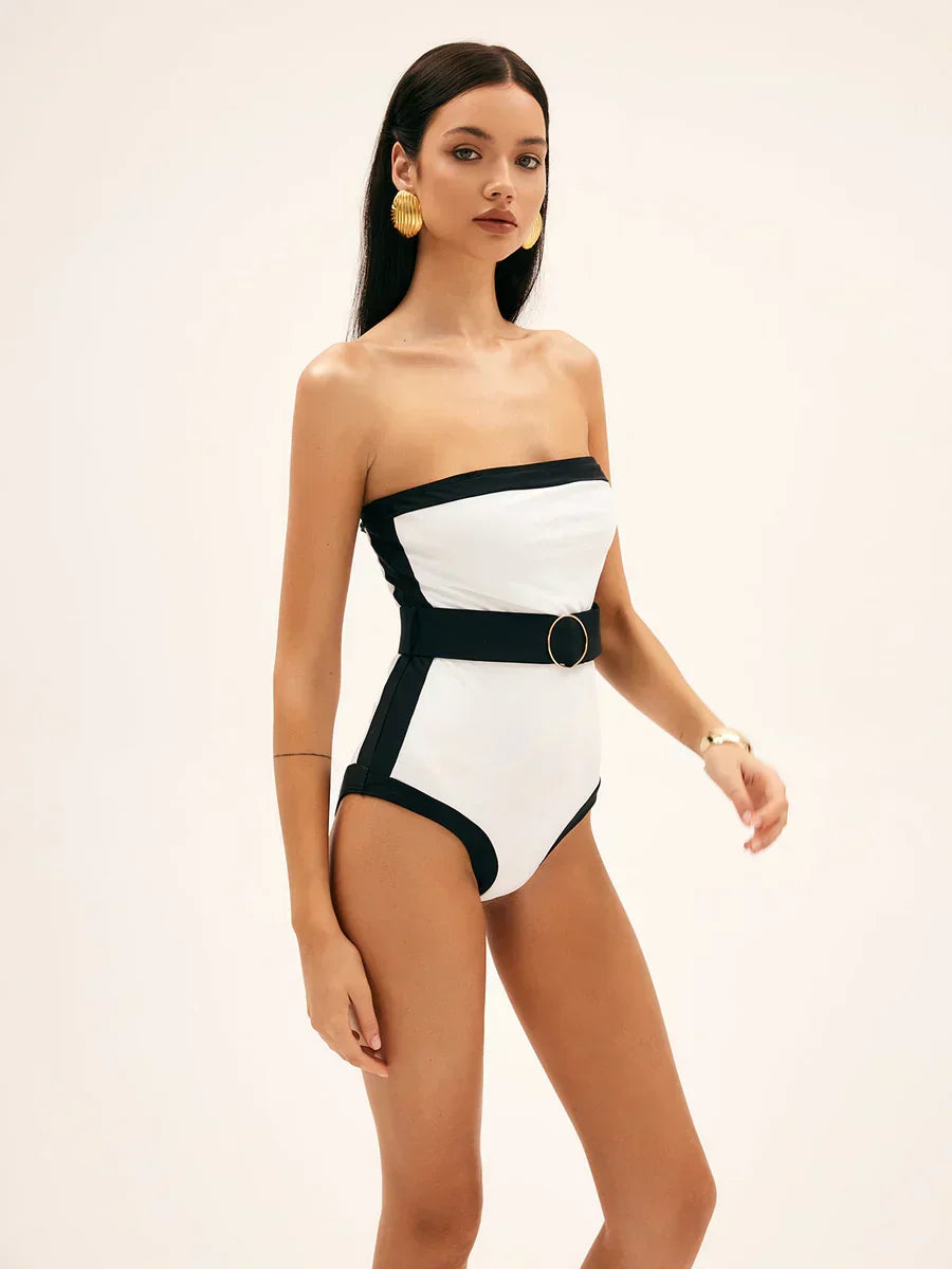 Costum de baie fără bretele, cu cordon contrastant