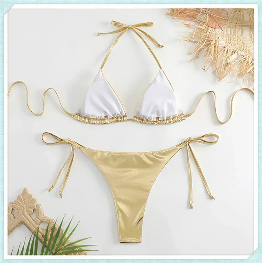 Costum de baie bikini cu șireturi și triunghi metalic